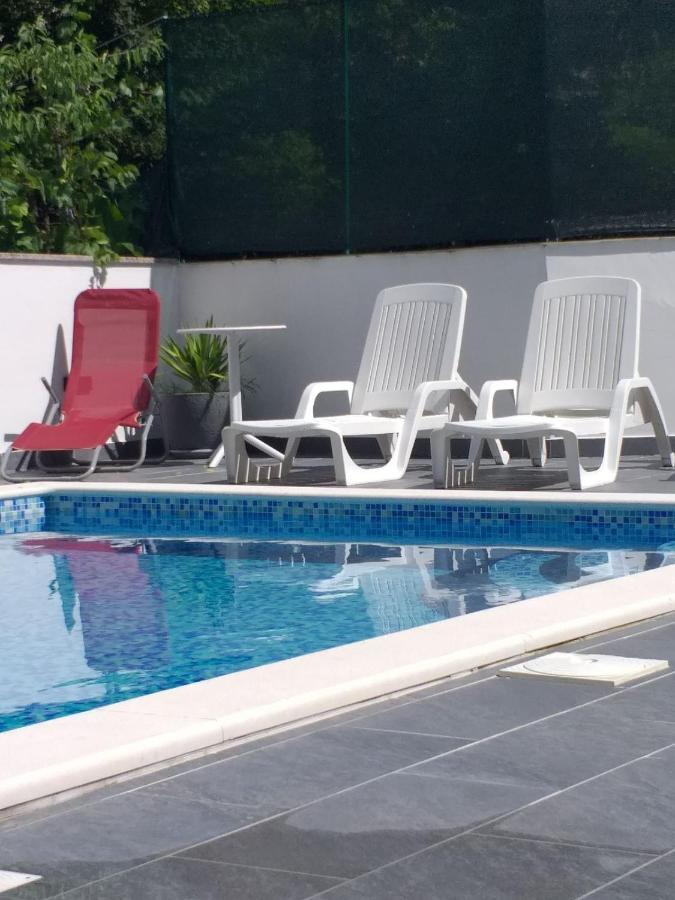 Apartments Alen ツリクヴェニツァ エクステリア 写真