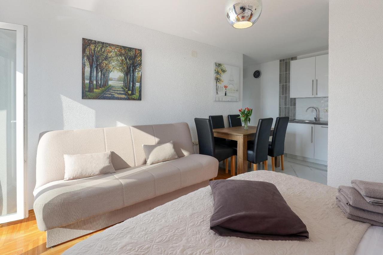 Apartments Alen ツリクヴェニツァ エクステリア 写真